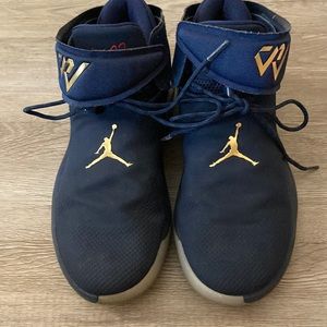 Russel Westbrook 1 Nike Tennis Shoe